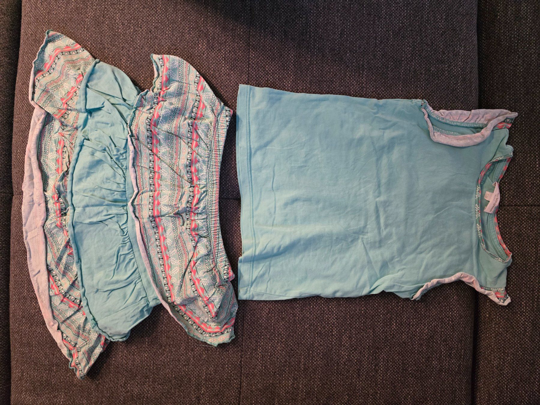 Camicette, T-shirt & Top: Shirt und Jupe Set Gr. 128 – Usato da Büttikon AG venduto da Amineah