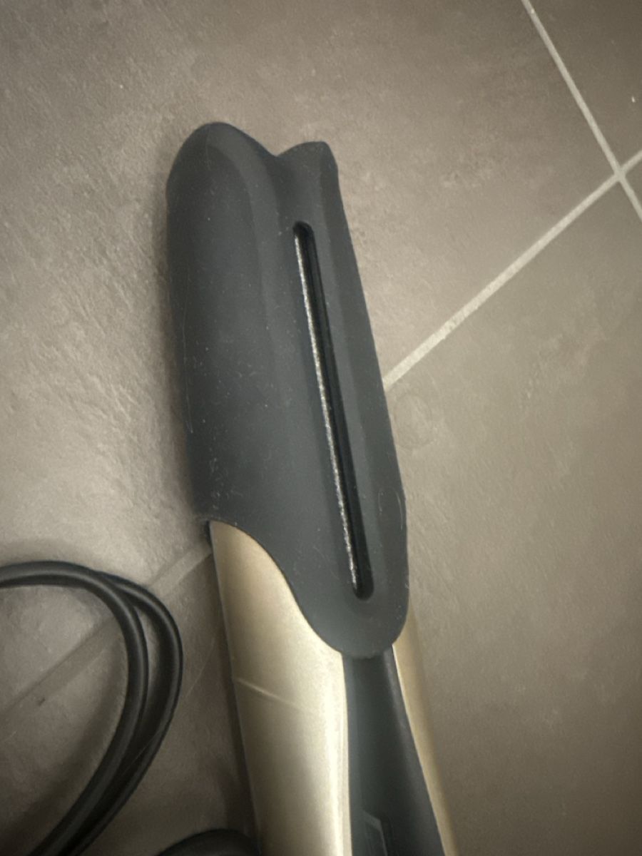 GHD Piastre & Arricciacapelli: Ghd Platinum+ Glätteisen goldfarben gebraucht – Nuovo (secondo la descrizione) da Liestal venduto da isa_8y72 1