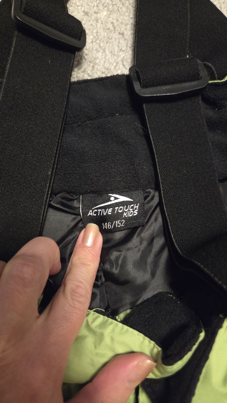 Pantalons: Skihose 146-152 – D'occasion à Zug par opo_cy5d 3