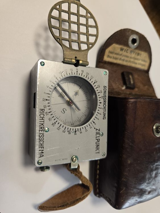 Büchi Sitometer Schweizer Militär Kompass mit Lederetui. Top (Gebraucht ...