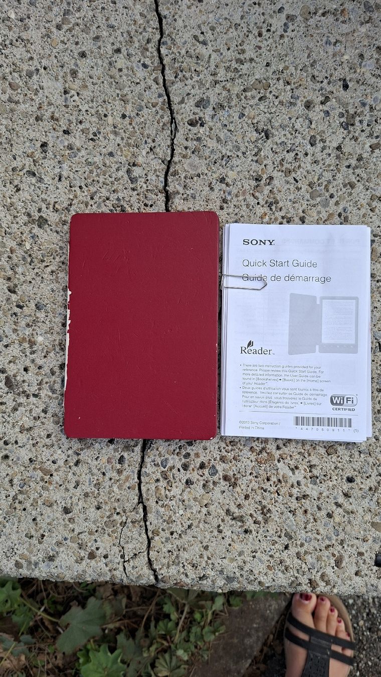 Sony Tablet PC: Sony Reader e-reader  – Gebraucht aus Rüfenacht BE von Christkindli89 1