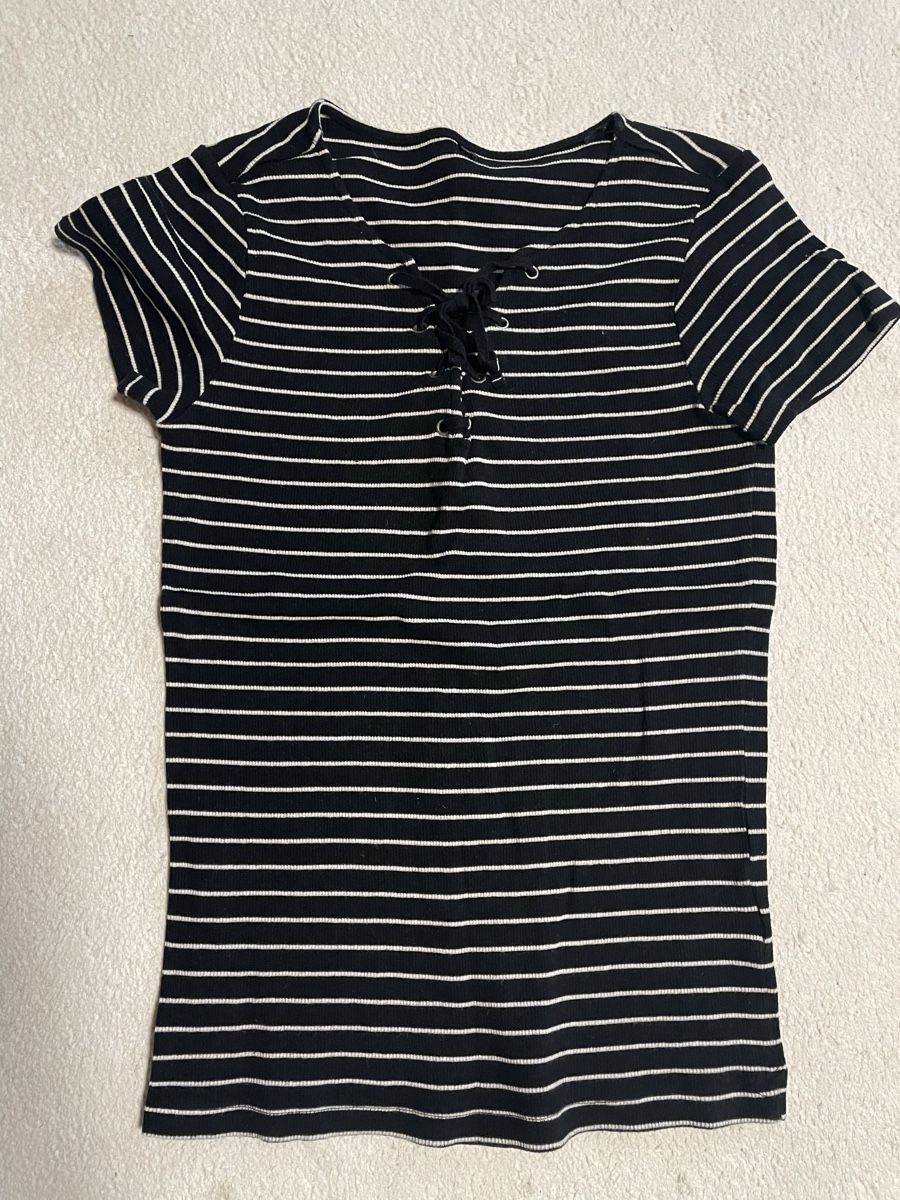 Tops: 5 hauts taille s-m – D'occasion à Sugiez par Becool18 1