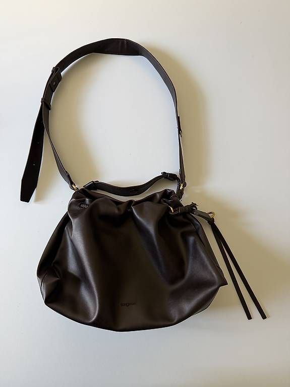 Taschen für Damen: Songmont Stil Tasche – Gebraucht aus basel von j_4056 1