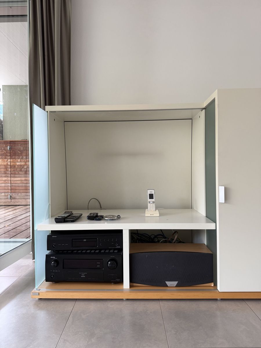 Hülsta Mobili TV: Möbel Sideboard mit Schiebetür  – Usato da Neuhaus SG venduto da cynlo 2
