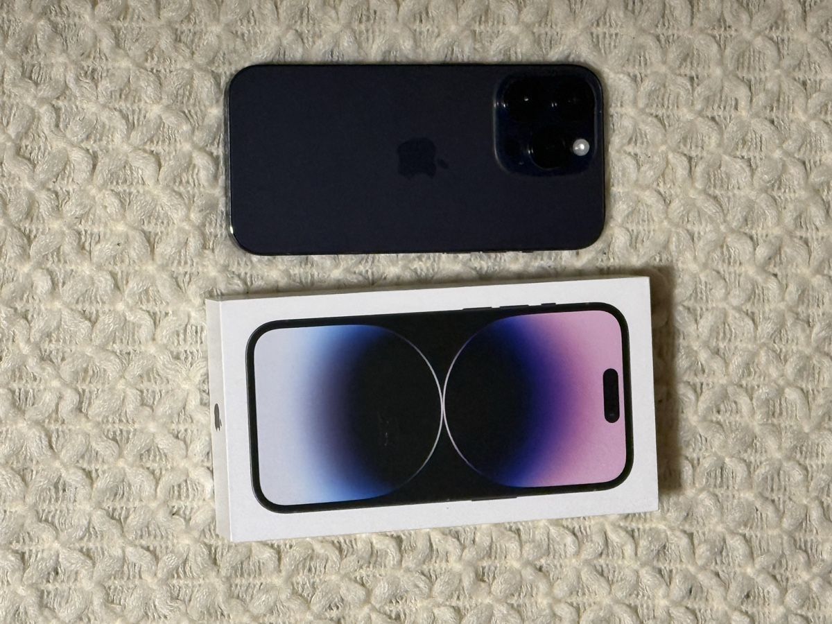 Apple Handys / Smartphones: iPhone 14 Pro 256 GB – Gebraucht aus Zermatt von Smiumiuwu 1