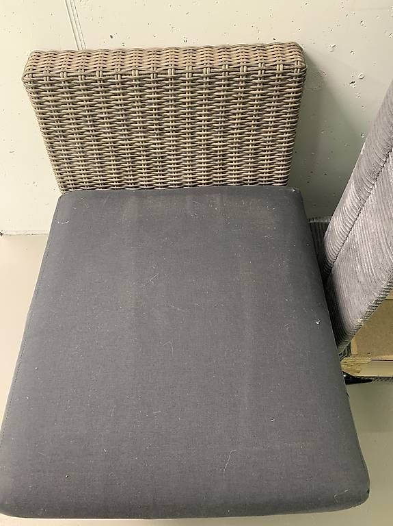 Tabourets: Lounge Hocker – D'occasion à Steinebrunn par Top102