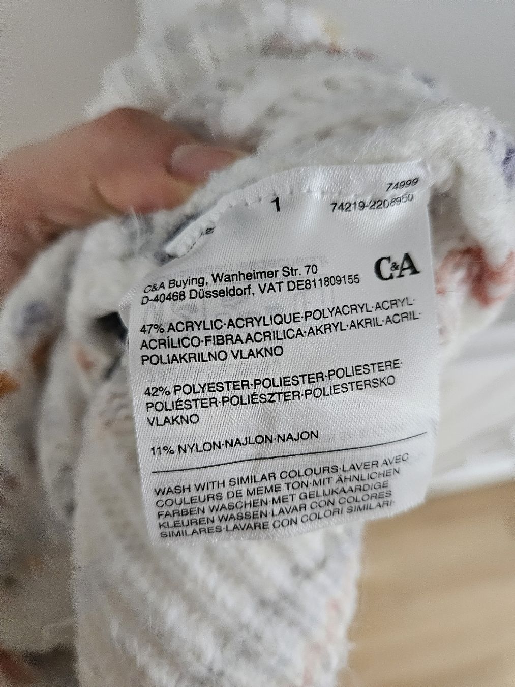 Pullover & Sweatshirts: Strickjacke Grösse S – Gebraucht aus Bülach von Recherchieren 3
