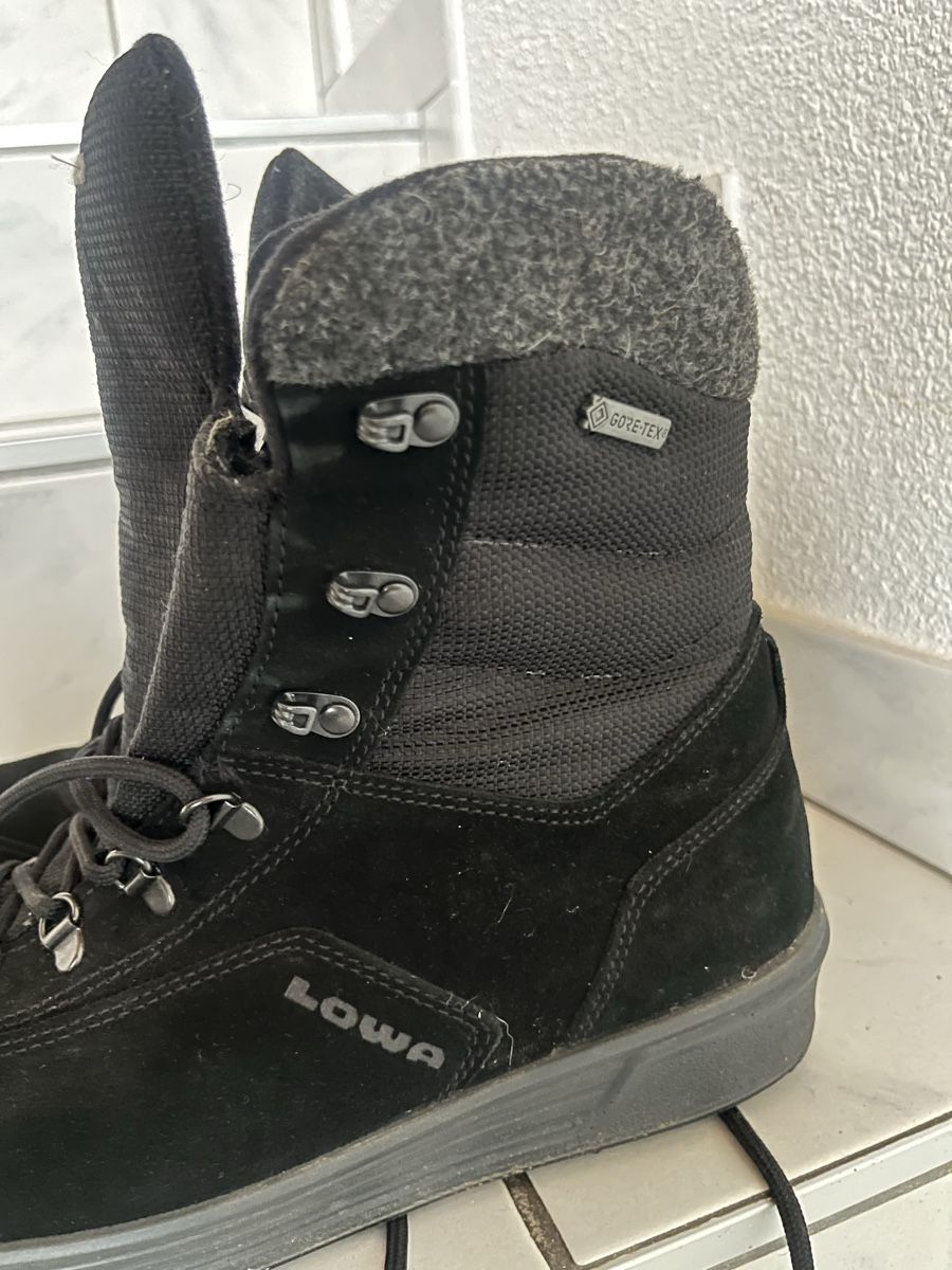 Lowa Scarpe da uomo: Winterschuhe - Lowa – Usato da Jonschwil venduto da Julie1696 1