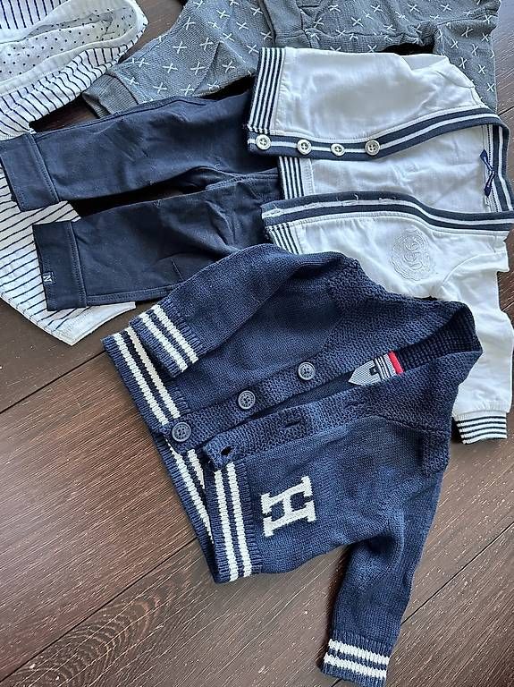 Lotti & Set di vestiti: Baby Kleider – Usato da Wallisellen venduto da mon_gk6l 2