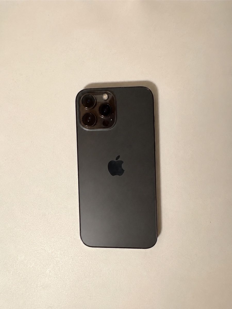Apple Telefoni cellulari / Smartphones: iPhone 13 Pro max – Usato da Zürich venduto da Yoni_to 1
