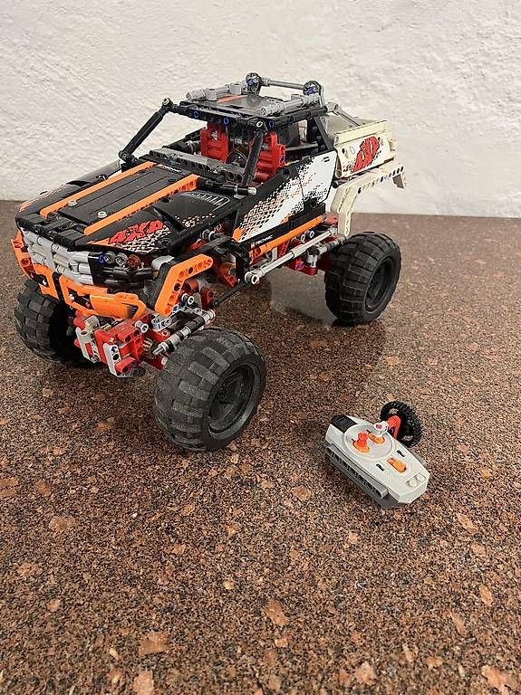 Giocattoli: Lego technik Monster Truck – Usato da Strengelbach venduto da smtfp70