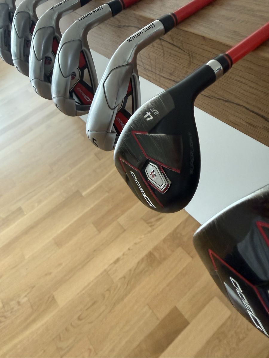 Wilson Mazze & Set: Wilson D300 SuperLight Golfset – Graphitschäfte – Usato da St. Gallen venduto da TheBoy1 8