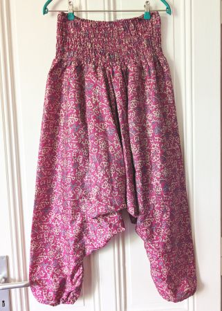 Ultra-fin et léger pantalon-harem en pure soie TU