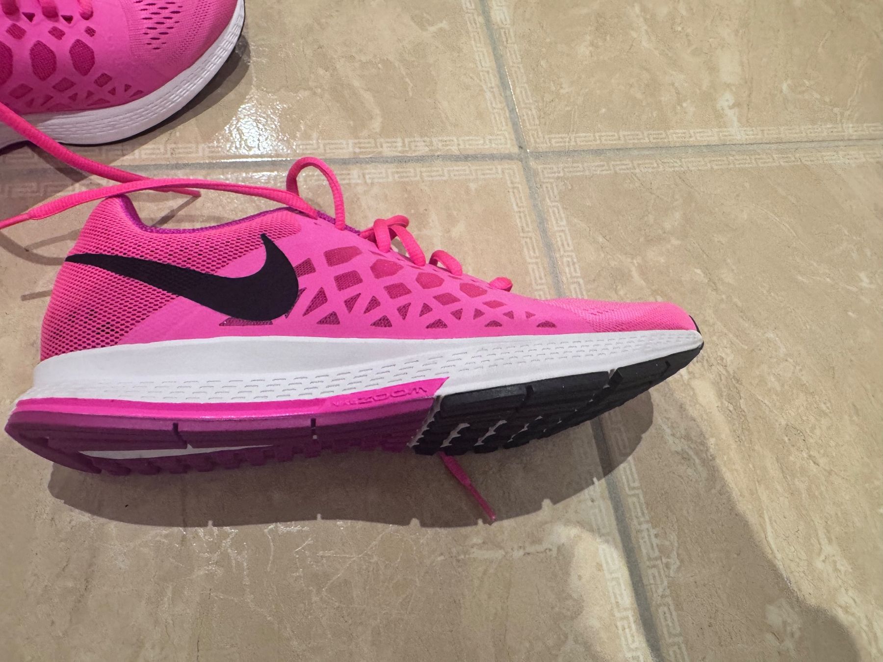 Nike Scarpe da donna: Nike NWT Sportschuhe, 41 – Usato da Klingnau venduto da Markus14 6