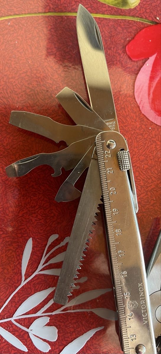 Victorinox Taschenmesser: Couteau multifonction Victorinox Swisstool – Gebraucht aus Chézard-St-Martin von Cheyenne_75 4