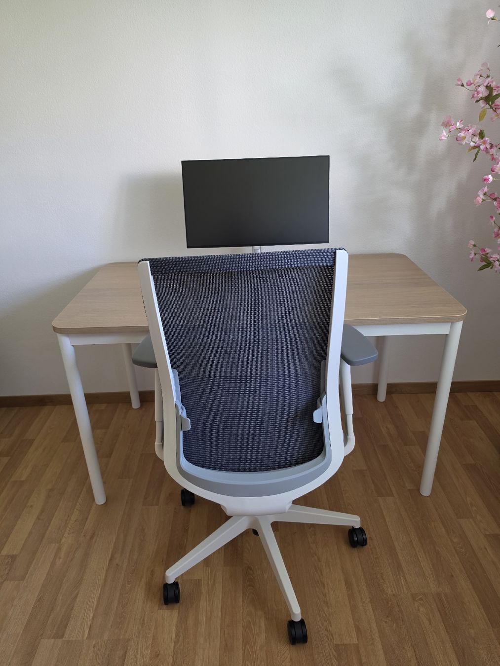 Tische: TOMMARYD Table - Like New (130x70cm) – Neu (gemäss Beschreibung) aus Au ZH von and_6h5m 5