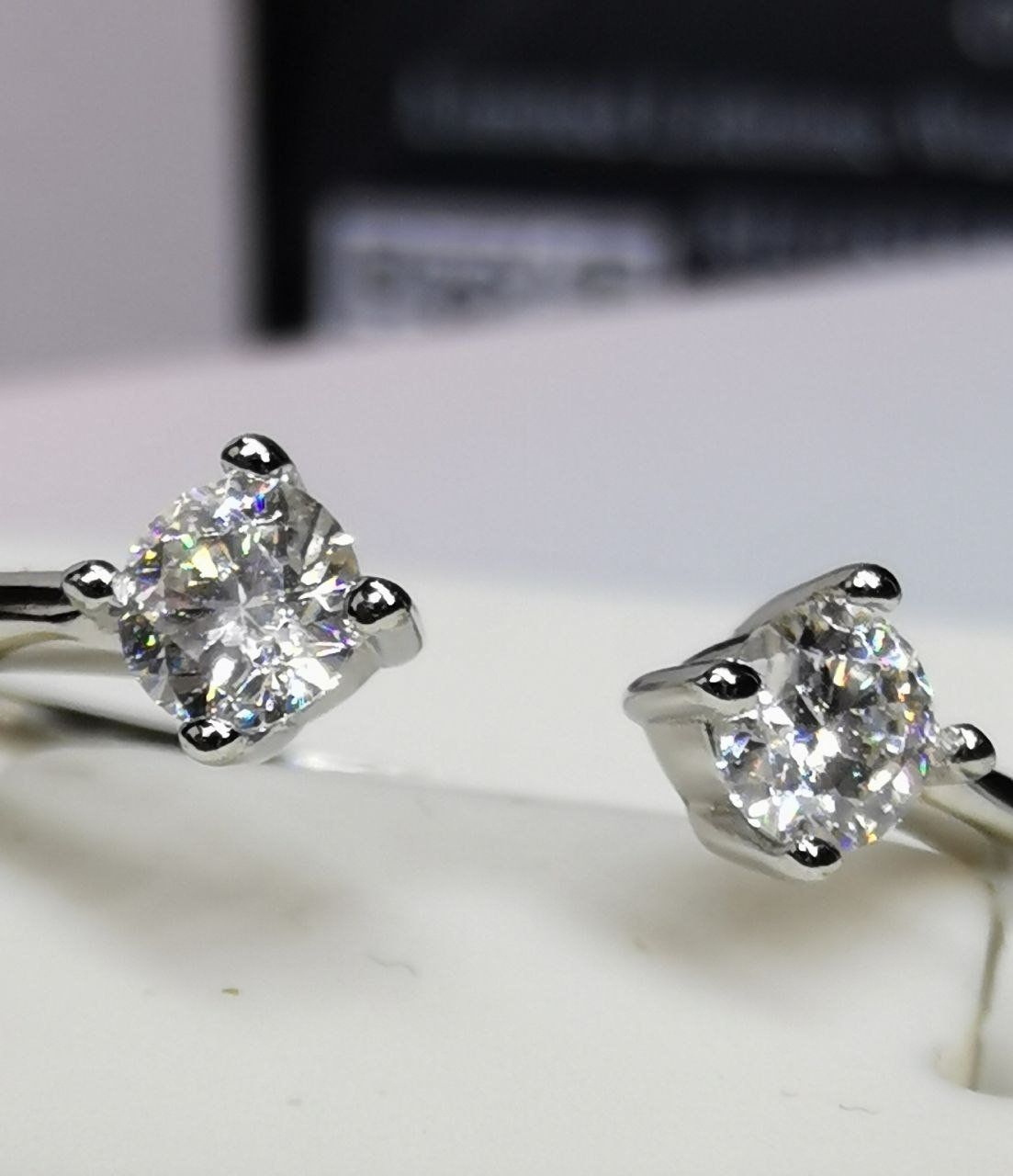 Anelli: Bague argent avec diamants de moissanite de 0,2 ct GRA – Nuovo e nell'imballaggio originale da Reconvilier venduto da Tsma67