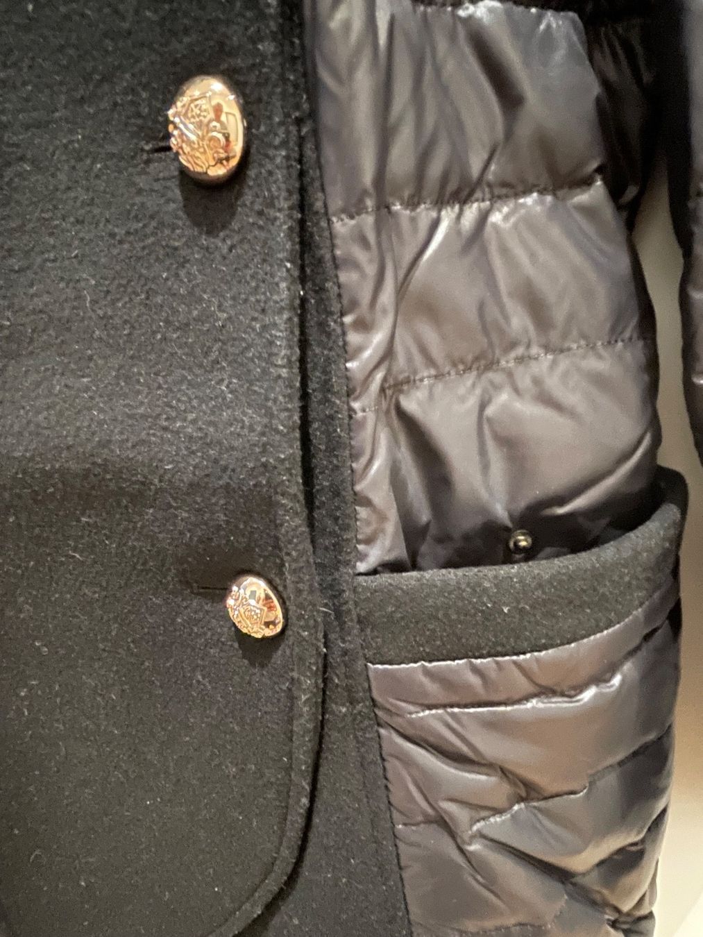 Giacche: Metro Lightweight Feather Down Jacket / Daunenjacke – Usato da Zürich venduto da Sarazrh 1