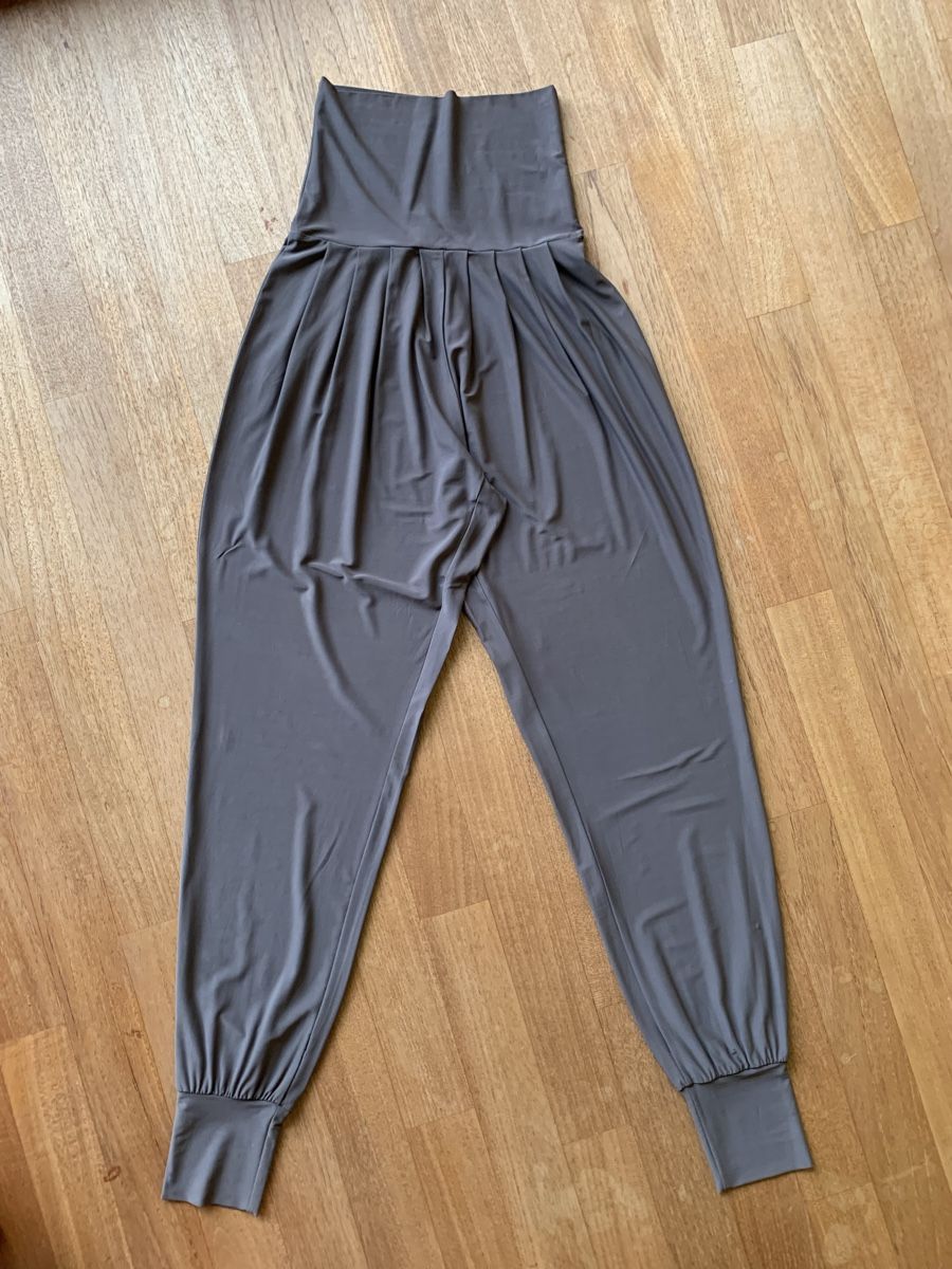 Hosen: Sommerhose Swiss Label – Gebraucht aus Abtwil SG von Fechtili