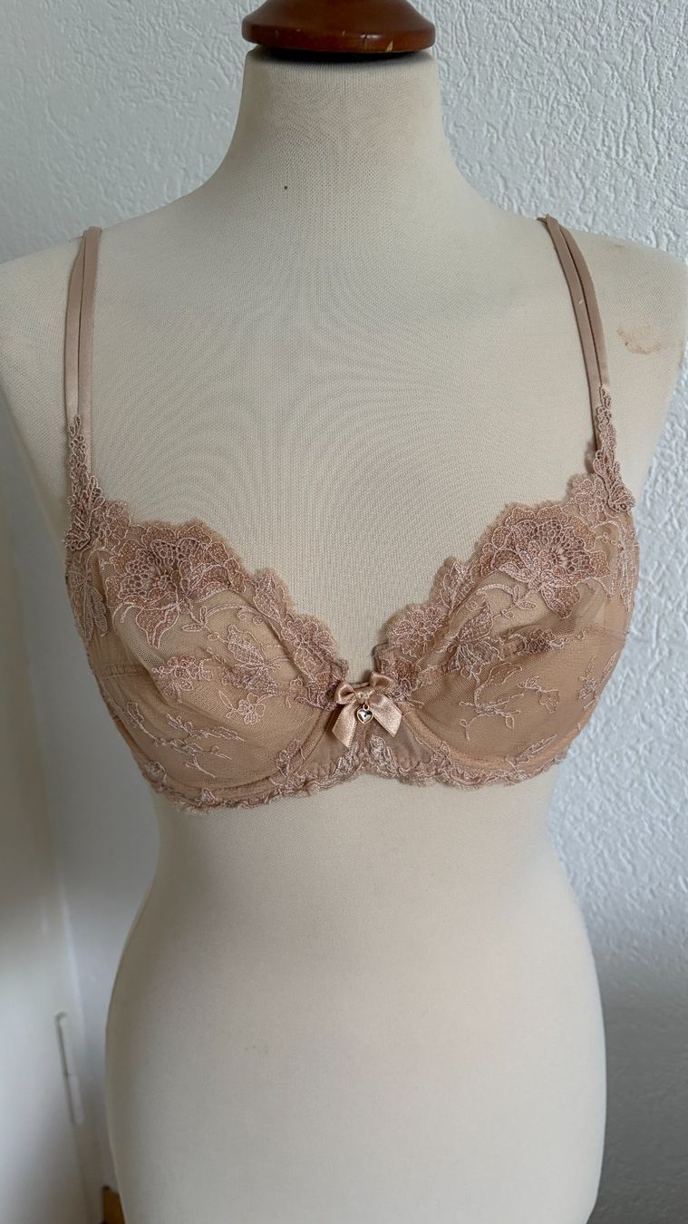 Lise Charmel Altra biancheria intima: BH Simone Perelle+Lise Charmel 80 B – Usato da Liestal venduto da aarroon 4