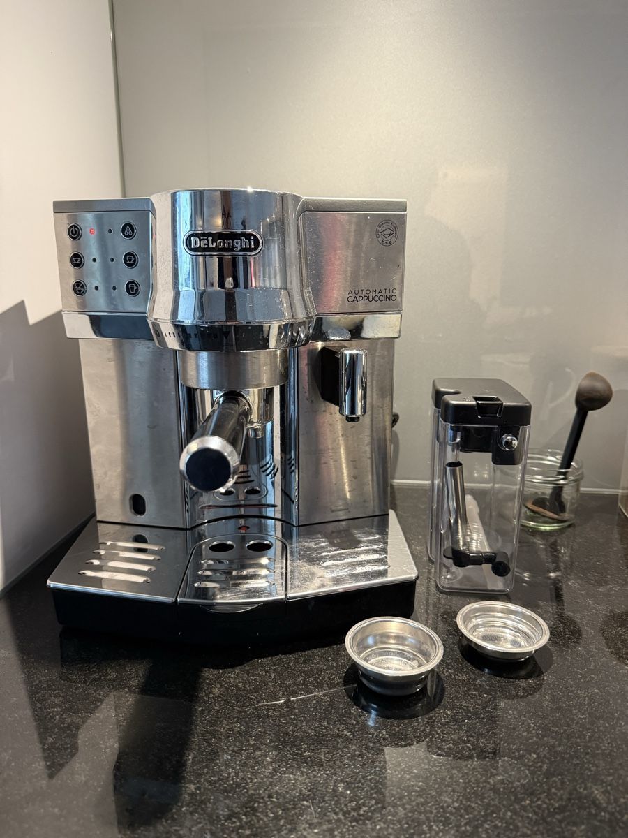 De'Longhi Machines à café & Machines à expresso: De Longhi Ec 850.M – D'occasion à Binningen par FreeRick