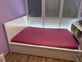IKEA Bett Malm mit Schubladen weiss 1.40 m x 2 m