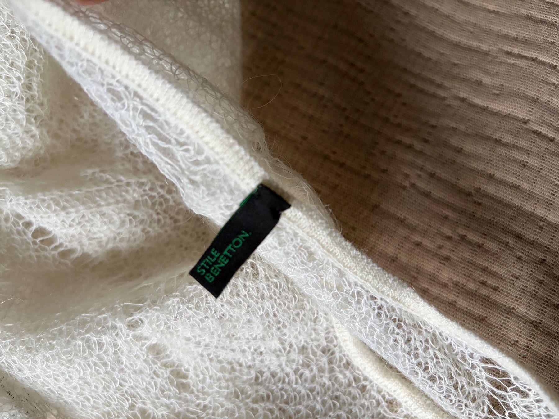 Benetton Maglioni & Felpe: Benetton Mohair Mix Cloud Top – Usato da Luzern venduto da AM2nd 4