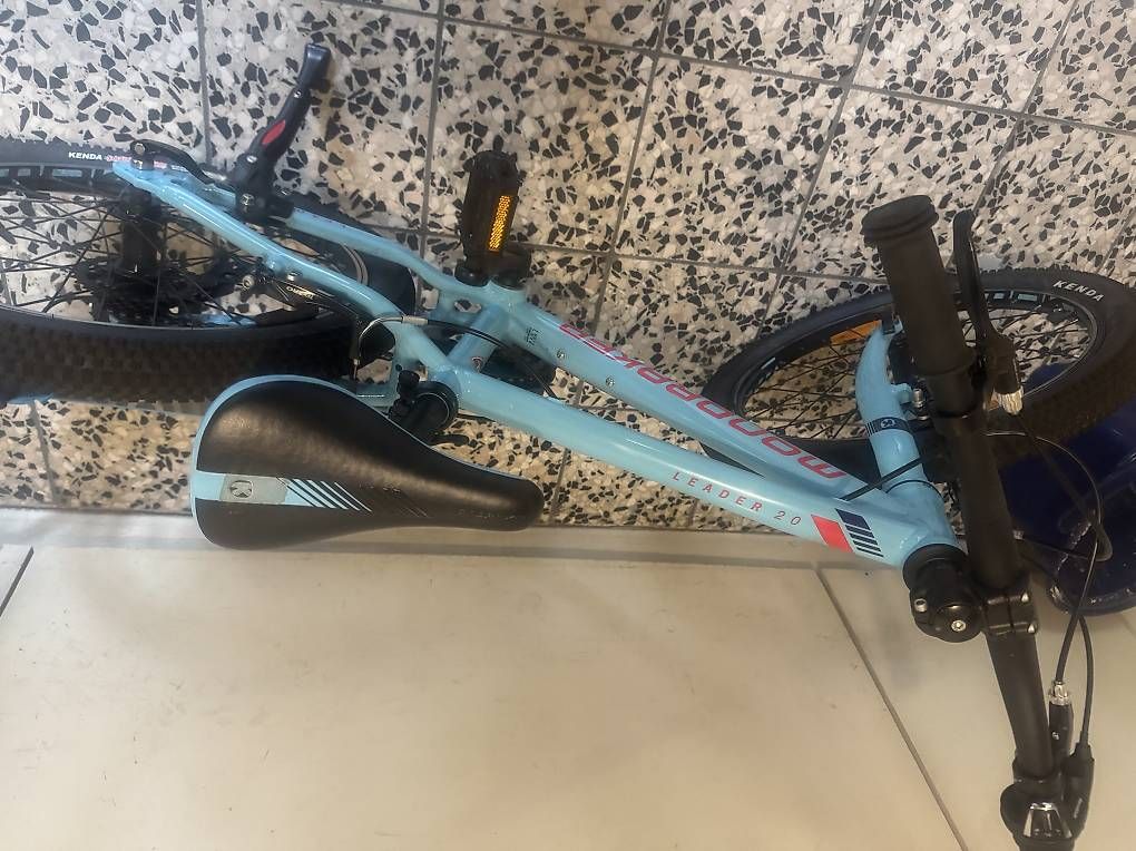 Biciclette: Velo und Trottinett – Usato da Rorschach venduto da alb_8d5x 3