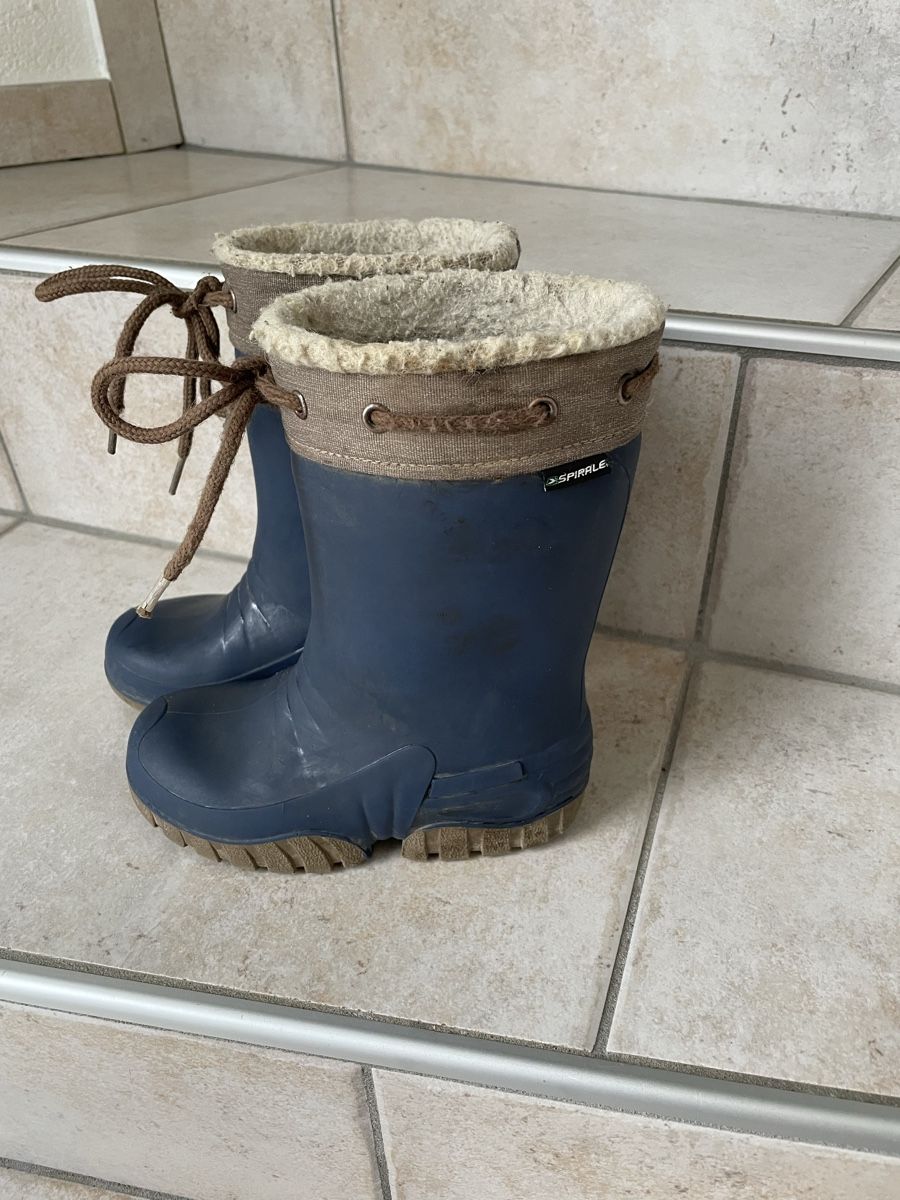 Scarpe per ragazzi: Gummistiefel Gr. 28 – Usato da Kesswil venduto da Sonnenblume0116