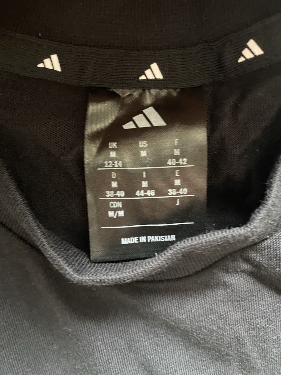 Adidas T-shirt: T-shirt noir Adidas – Nuovo e nell'imballaggio originale da Zürich venduto da yer_x9vx 2