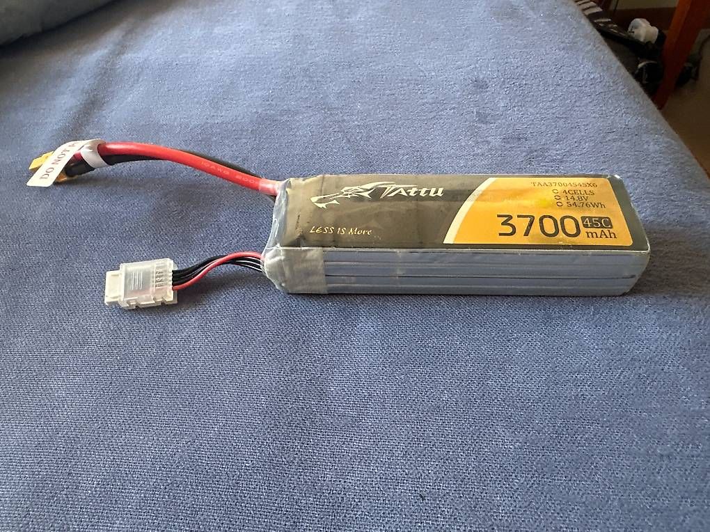 Accus, Chargeurs & Blocs d'alimentation: Batterie 4 cellules/14,8V – D'occasion à Lausanne par pie_hf6l 4