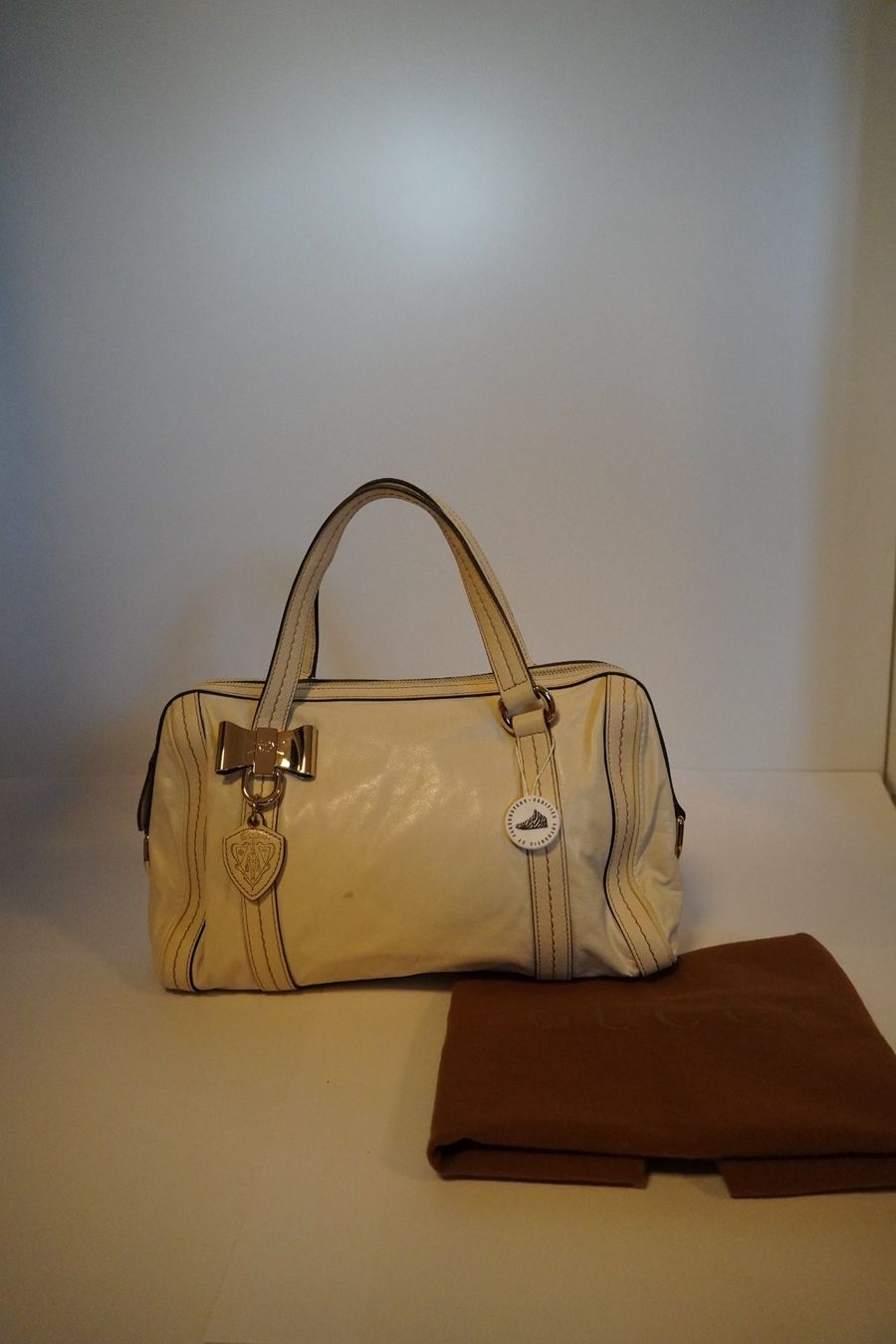 Gucci Borse da donna: Gucci Duchessa Handbag 2000s – Usato da Bolligen venduto da kat_5xj8
