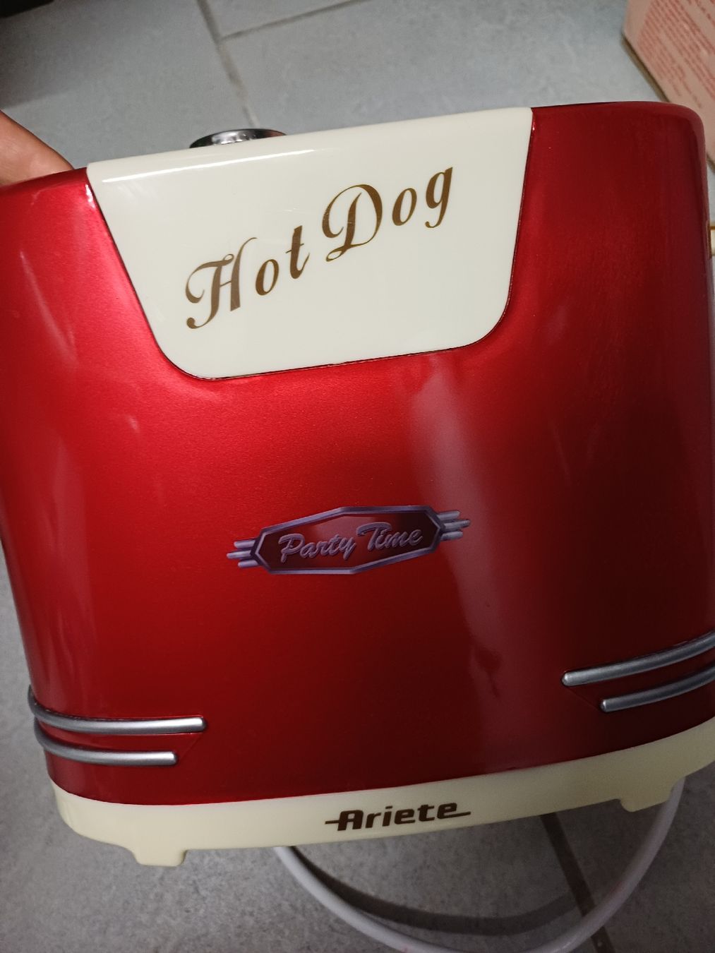 Elettrodomestici da cucina: Ariete Hot Dog Maker Party Time Red Used – Usato da Brugg AG venduto da Chaes-chueechli 4