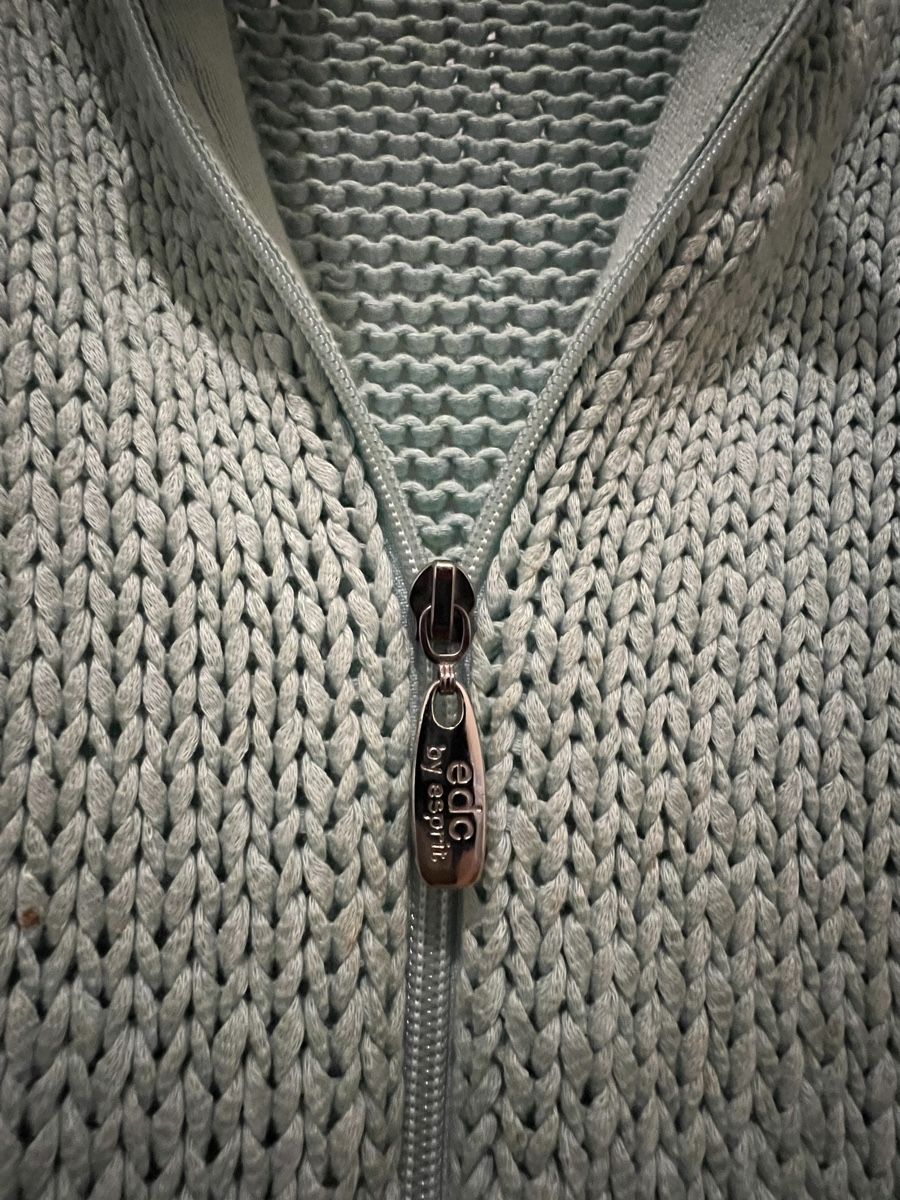 Esprit Maglioni & Felpe: edc by Esprit Cardigan, size S, knitted, mint green. – Difettoso da Basel venduto da Harper.G 3