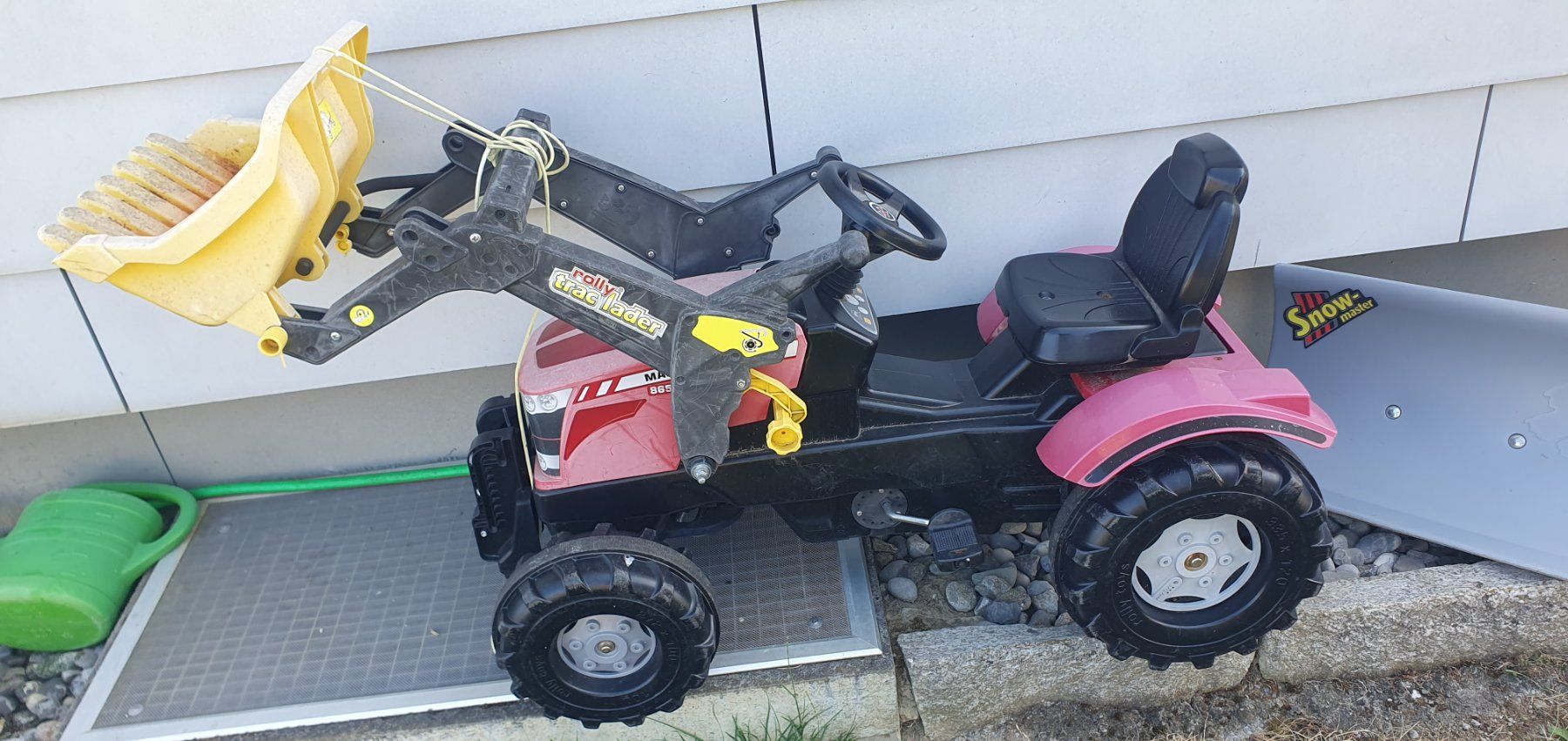 Rolly Toys Veicoli per bambini: Tracteur avec bcp d'accessoires – Usato da Detligen venduto da Lapinsec