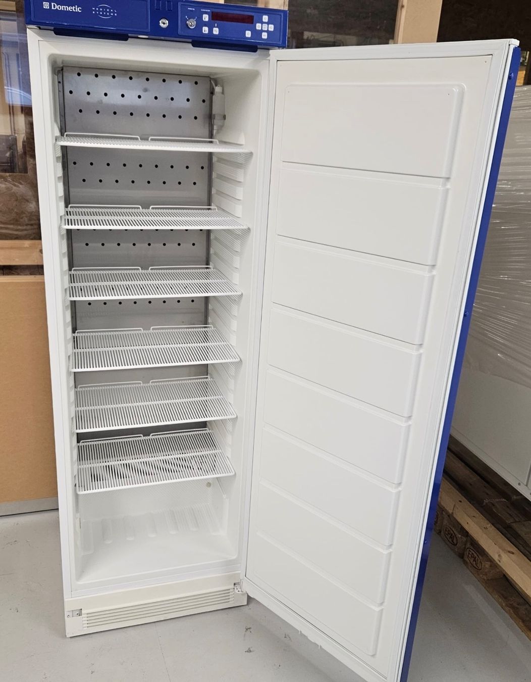 Frigoriferi: Dometic ML 295 – Usato da Niederdorf venduto da LeptonAG_Labor 1
