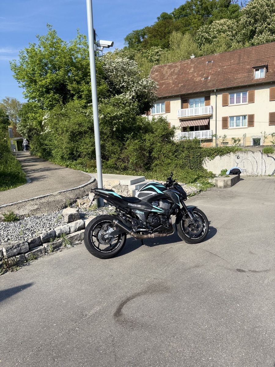 Kawasaki Strada: Kawasaki Z800e 35KW – Usato da Muttenz venduto da akb_dys7 3
