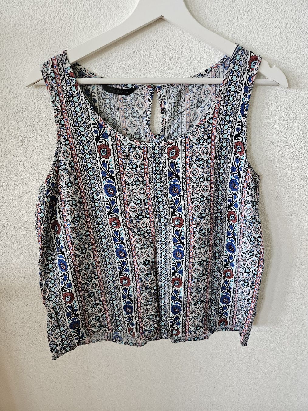 Only Camicette: débardeur Only Taille 38 – Nuovo (secondo la descrizione) da Bülach venduto da jul_chf9