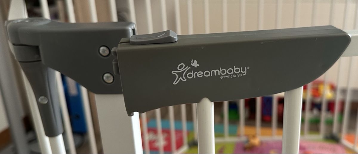 Parcs & barrières de sécurité: Laufgitter / Absperrgitter Dreambaby – D'occasion à Bülach par Db27 1
