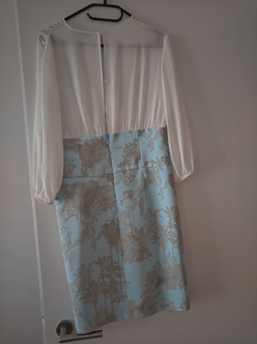 Kleider: Festliches Kleid in Wickeloptik – Neu (gemäss Beschreibung) aus Salenstein von Silly...0 1