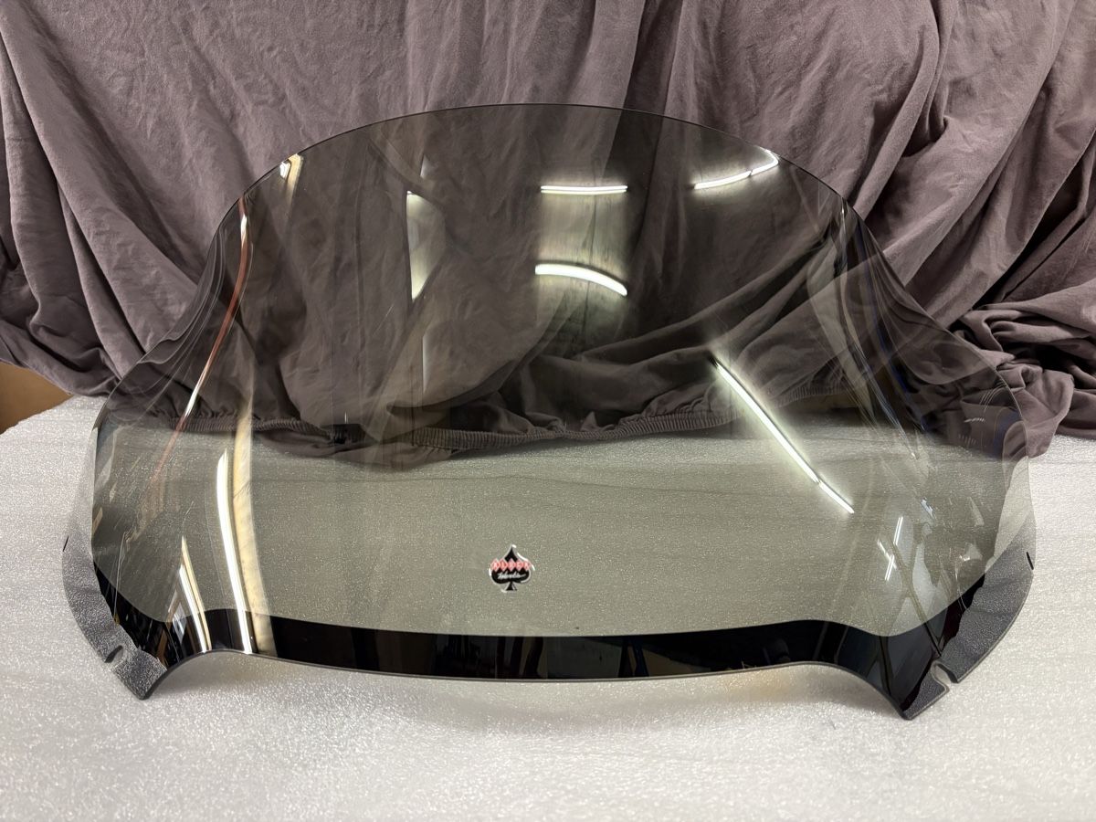 Harley-Davidson Alle Motorradersatzteile: Klock Werks Windshield  – Gebraucht aus Zermatt von Ralph1972
