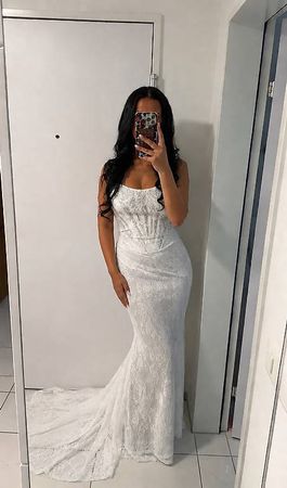 Elegantes Spitzenkleid / Brautkleid in Größe M