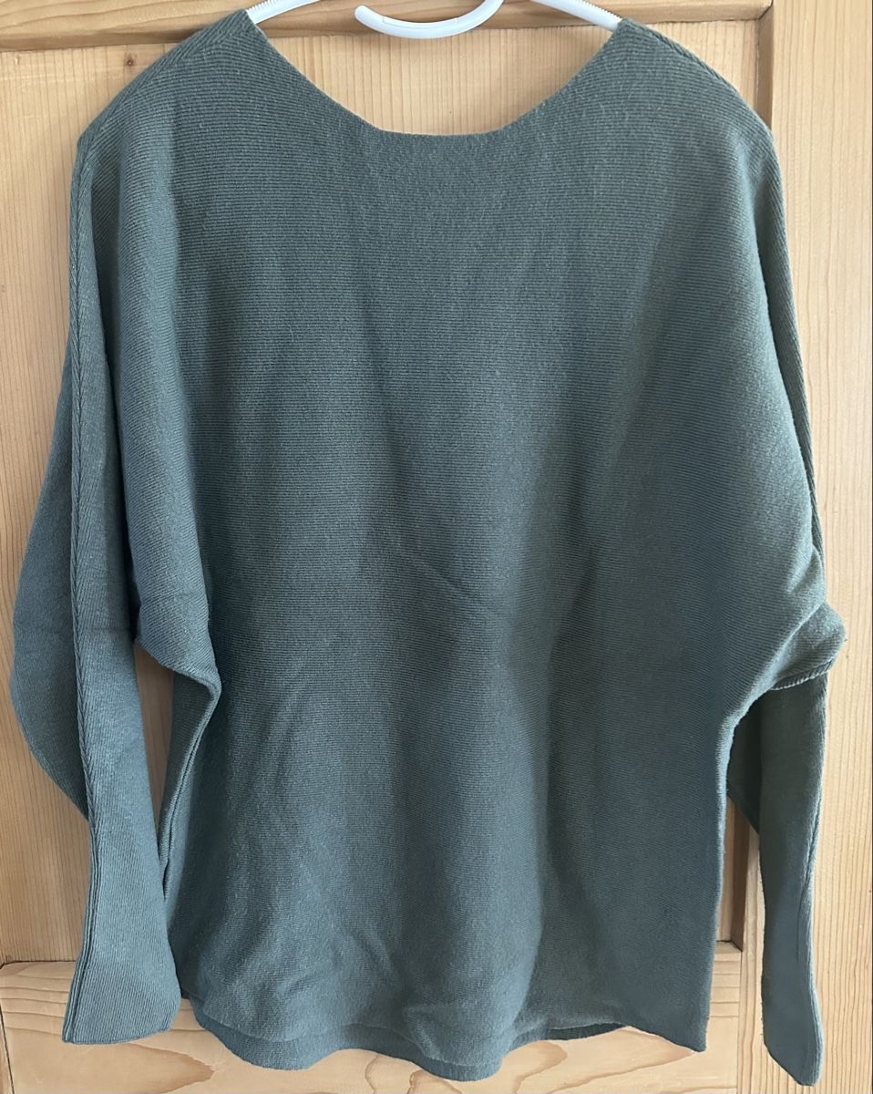 Pulls & Sweat-shirts: Strickpullover in Olive Gr M – D'occasion à Bolken par Spinnwebereien 2