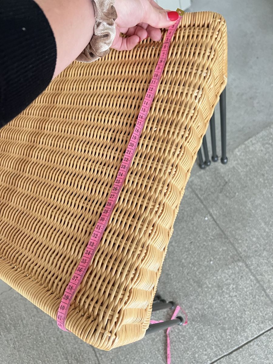 Stühle: 4 Rattan chair with metal legs, stackable, good condition – Gebraucht aus Zürich von pol_jh6m 1