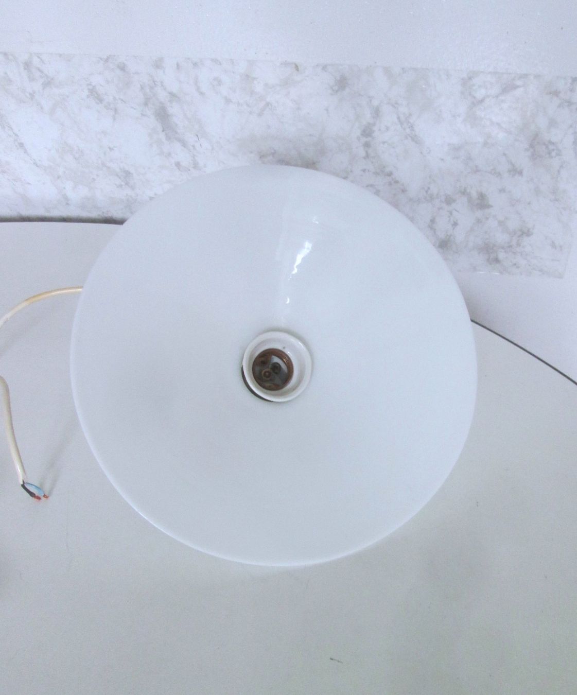 Lampade: Alte Lampe aus Opalglas – Usato da Sementina venduto da babucia 1