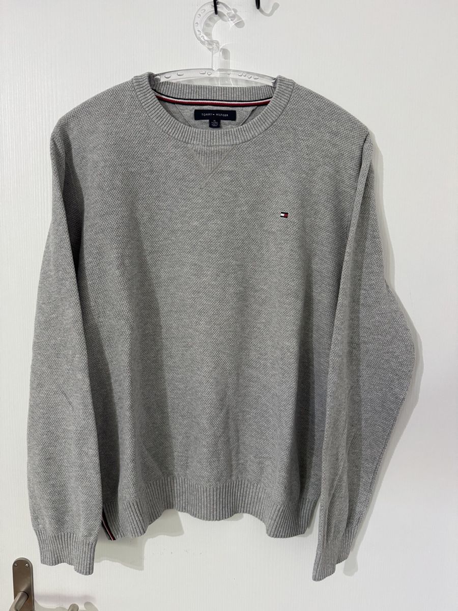 Tommy Hilfiger Maglioni & Felpe: Tommy Hilfiger Pullover Herren grau Grösse XL Oryginal, top – Nuovo (secondo la descrizione) da Wetzikon ZH venduto da Jan_wojt
