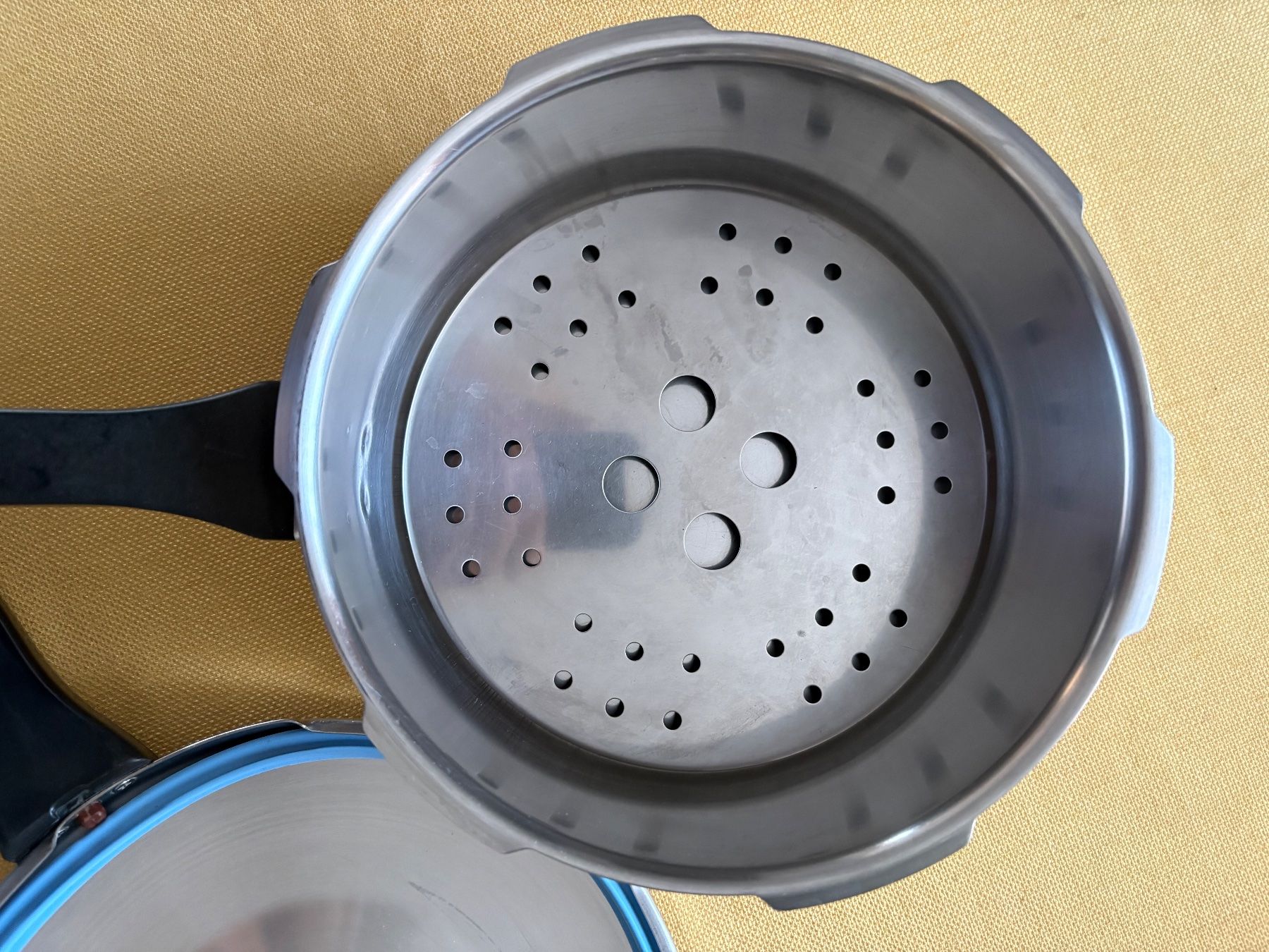Kuhn Padelle: 3.5Lt-Dampfkochtopf Duromatic Kuhn Rikon – Usato da Oberweningen venduto da Gerini 2