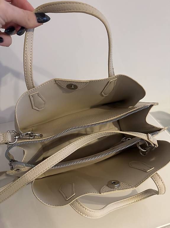 Borse da donna: Borsa Carpisa beige chiaro – Usato da Breganzona venduto da Swonder 1