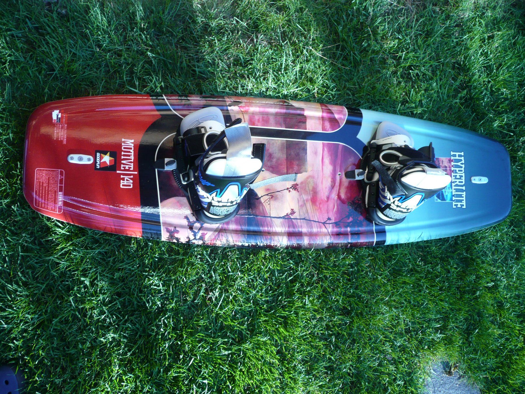 Tavole da surf e di nuoto: Wakebord Hyperlite  Motive140 – Usato da Wallisellen venduto da Zaira