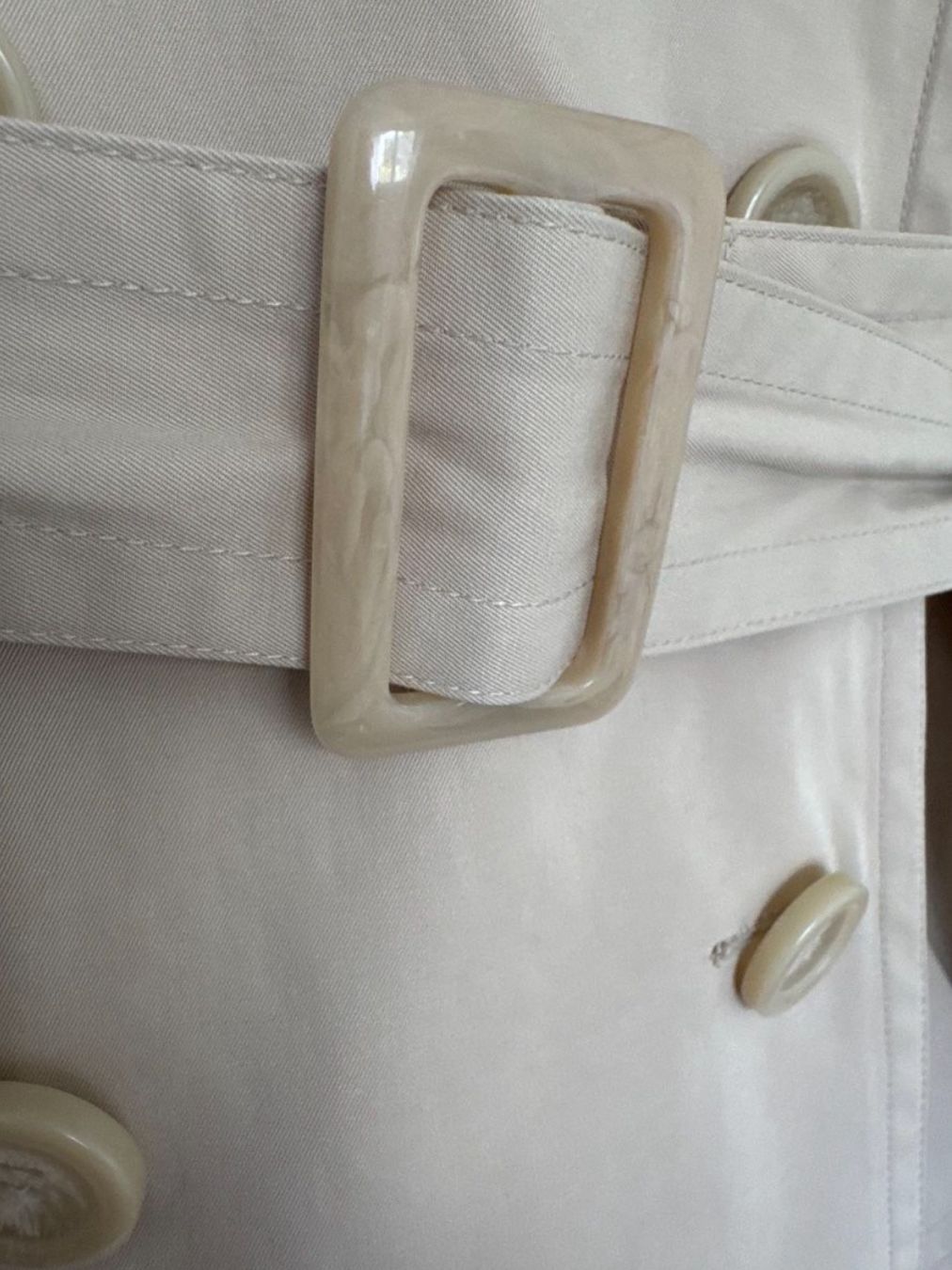 Cappotti: Trenchcoat Caramelo gr 38 – Usato da Lausanne venduto da acz_wjb9 3